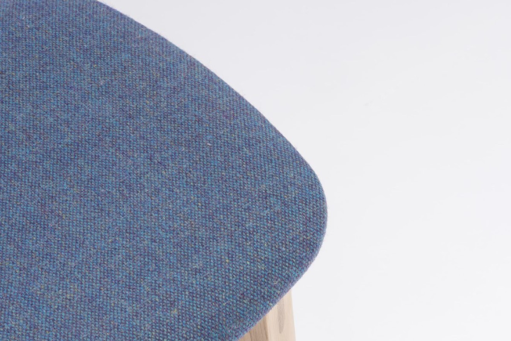ena chair.webp