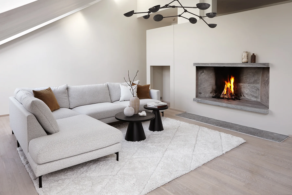 vilmers%2FPRODUCT_PHOTOS%2F1_SOFT_FURNITURE%2F1_1_SOFAS%2FINTERIOR_PHOTOS%2FAlvar%2FAlvar_Oc_3s_TAFFIE_ecru(3).webp