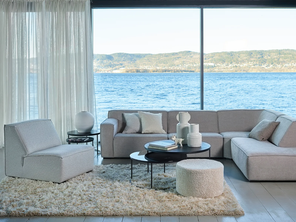 vilmers%2FPRODUCT_PHOTOS%2F1_SOFT_FURNITURE%2F1_1_SOFAS%2FINTERIOR_PHOTOS%2FComfy%2FComfy_1%2C5s_1%2C5s_C_Oe_CITY_beige(2_1).webp