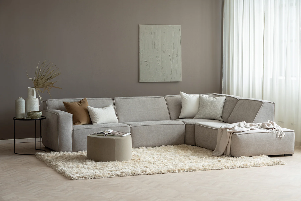 vilmers%2FPRODUCT_PHOTOS%2F1_SOFT_FURNITURE%2F1_1_SOFAS%2FINTERIOR_PHOTOS%2FComfy%2FComfy_1%2C5s%2B1%2C5s%2BC%2BOe_CITY_beige(2).webp