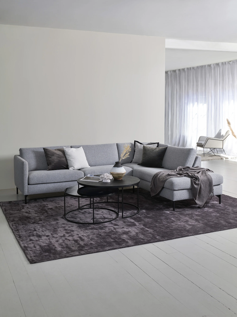 vilmers%2FPRODUCT_PHOTOS%2F1_SOFT_FURNITURE%2F1_1_SOFAS%2FINTERIOR_PHOTOS%2FNordic%2FNordic_3s%2BOC_(Style_arm)_AUSTIN_Lys_Gr%C3%A5%20(2)%C2%A9%EF%B8%8FBohus.webp